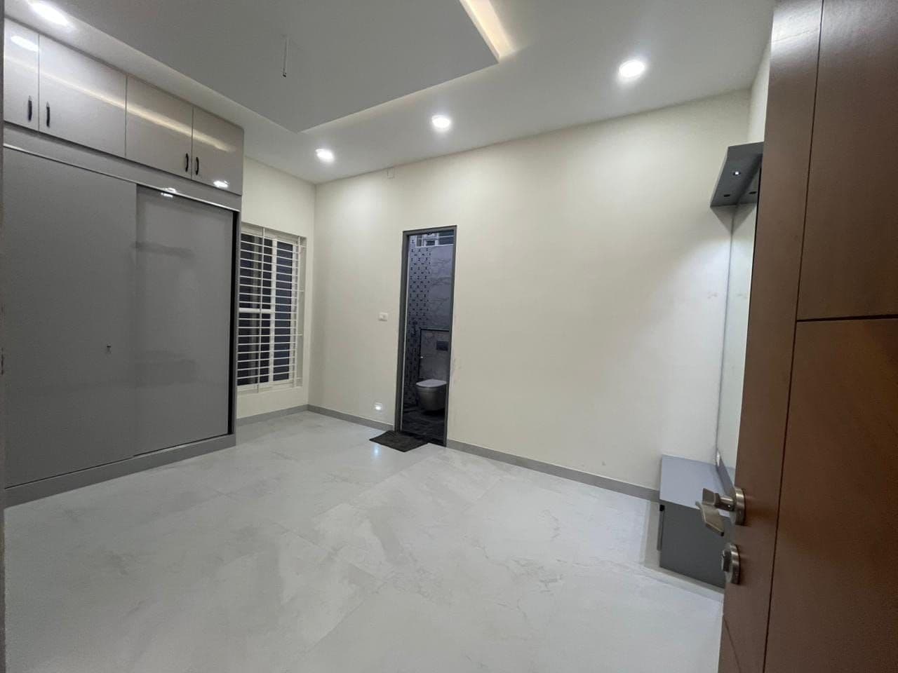 4BHK Residential for Sale in Vilankurichi Main, Peelamedu, Karrupana Layout, Coimbatore, Tamil Nadu, Coimbatore | 66 Cents