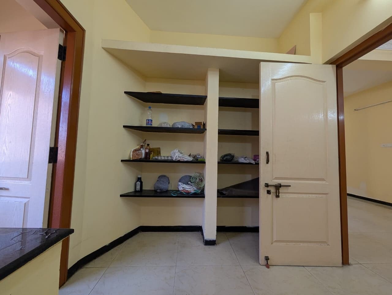 2BHK Residential for Rent in Town Hall Coimbatore Tamil Nadu, Coimbatore | 66 Cents
