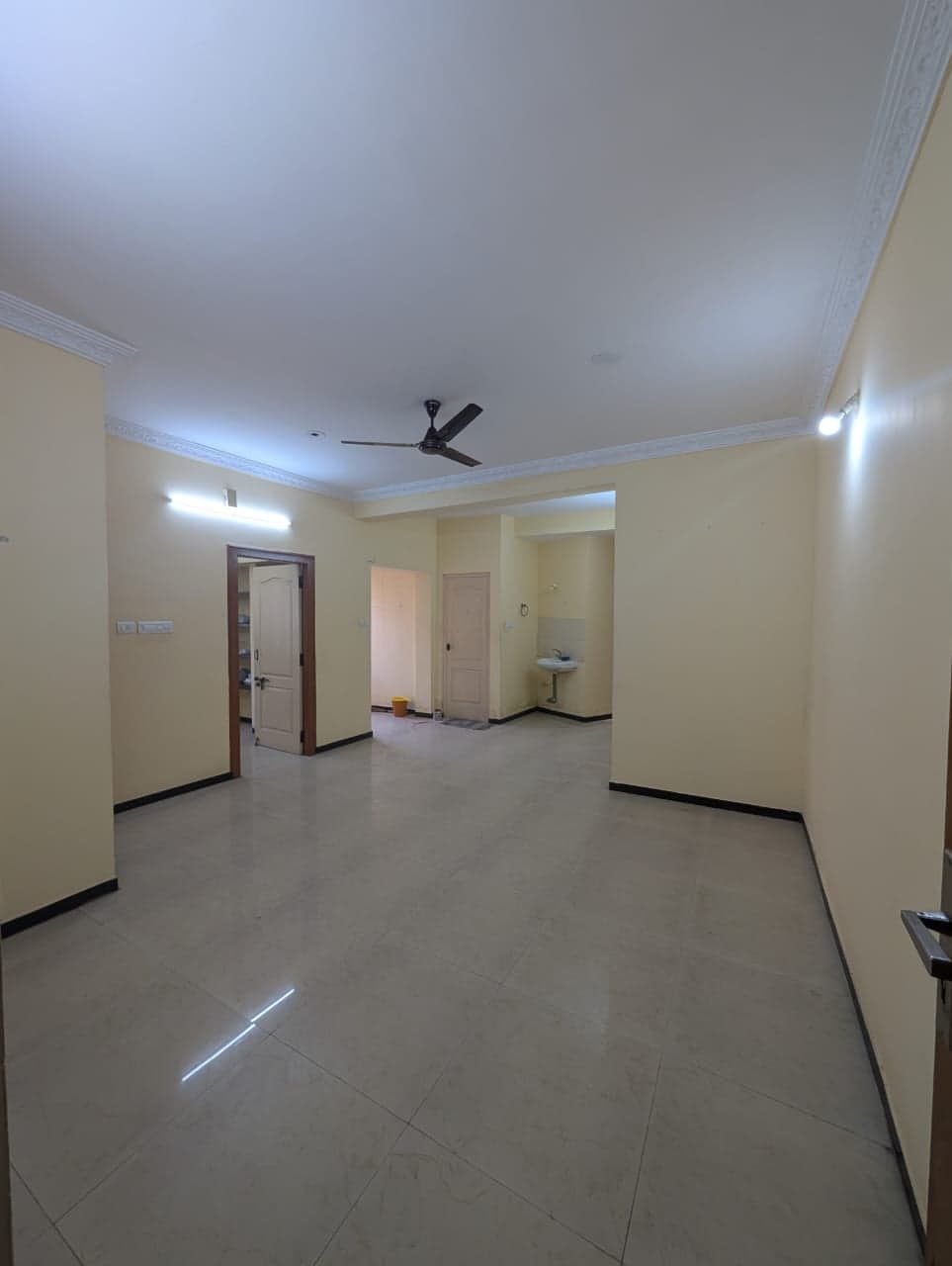2BHK Residential for Rent in Town Hall Coimbatore Tamil Nadu, Coimbatore | 66 Cents